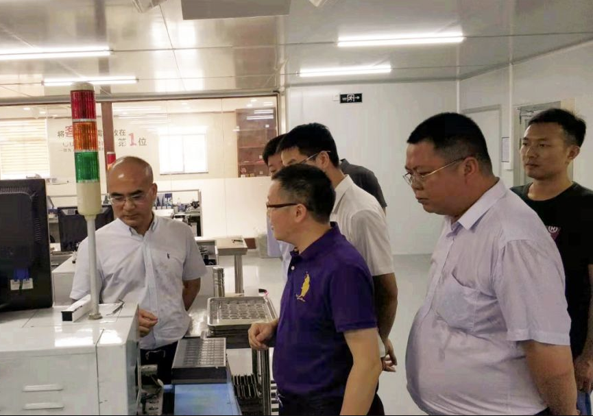 Jiang Wen led a team to Zhongshan, Guangzhou to carry out investment activities, and these enterprises docking negotiations.