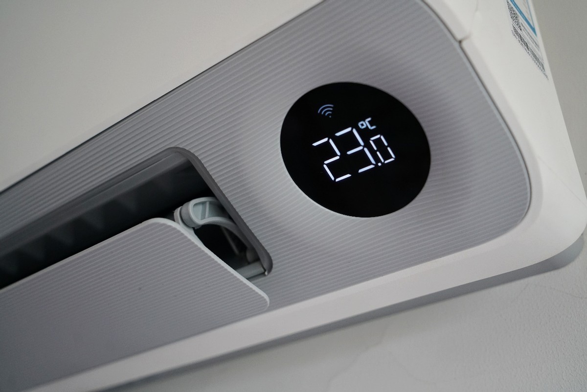 LED数码彩屏在空调中的应用